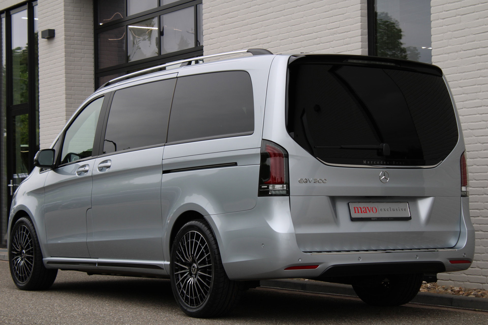 Auto afbeelding: 24