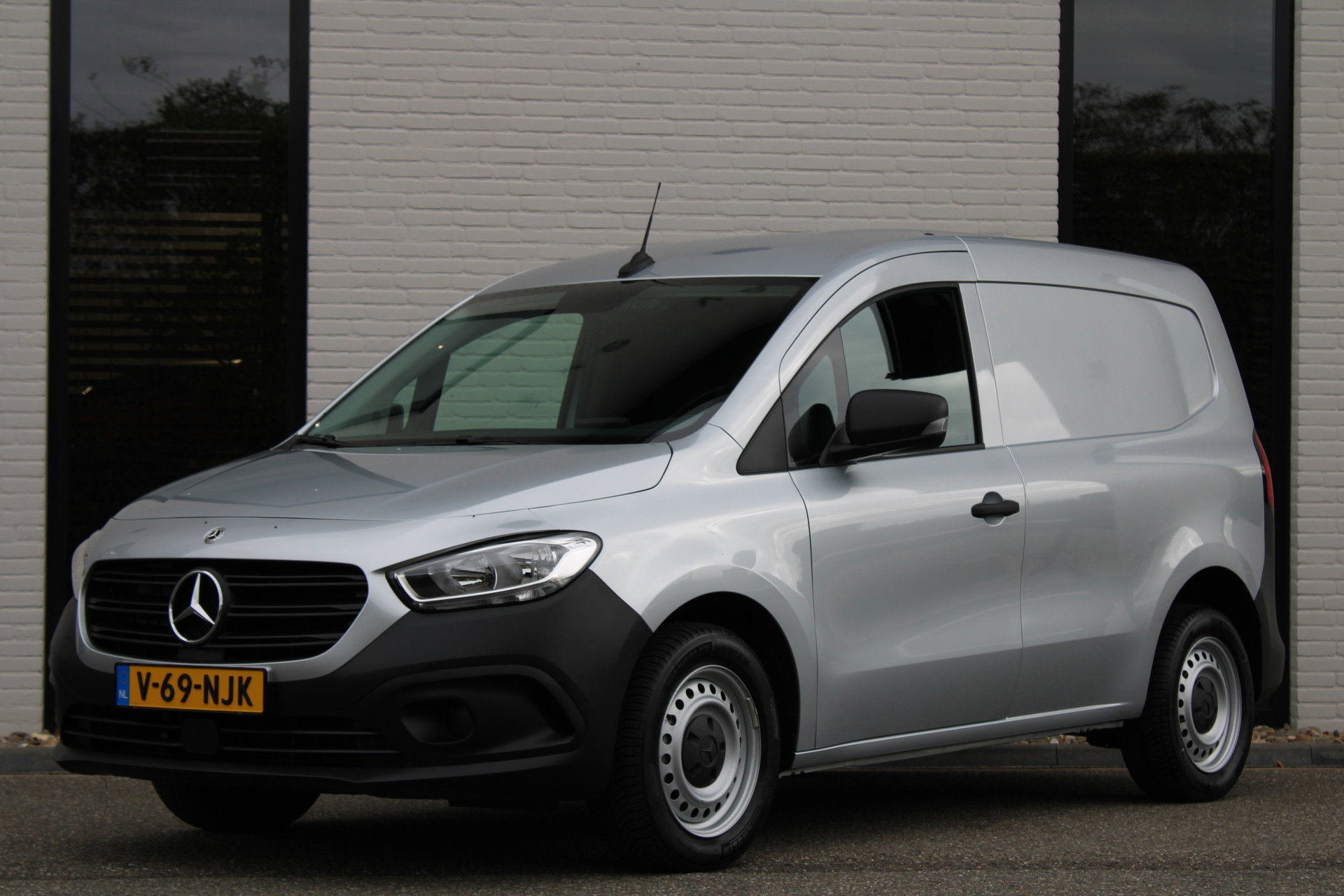Auto afbeelding: 2