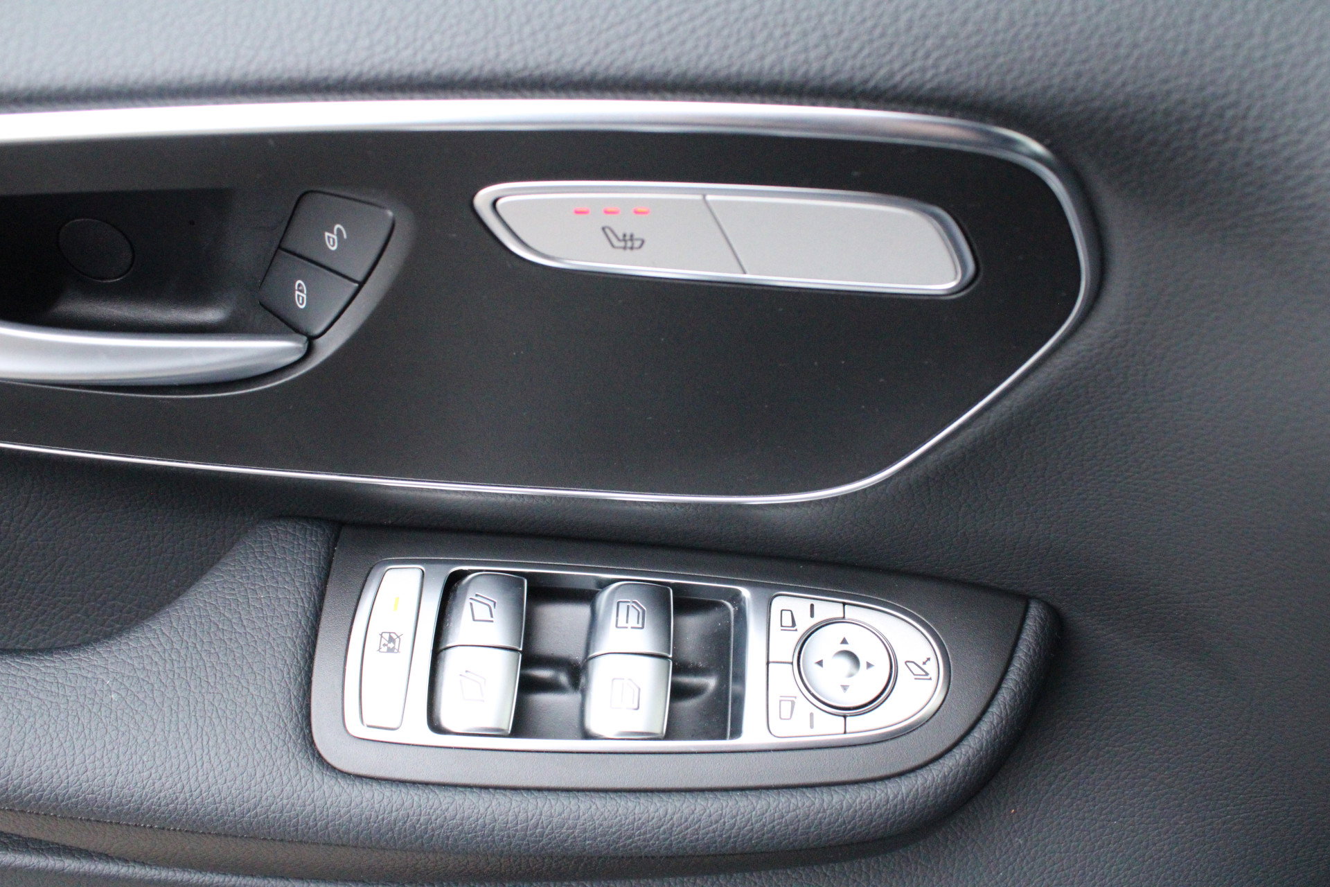 Auto afbeelding: 16