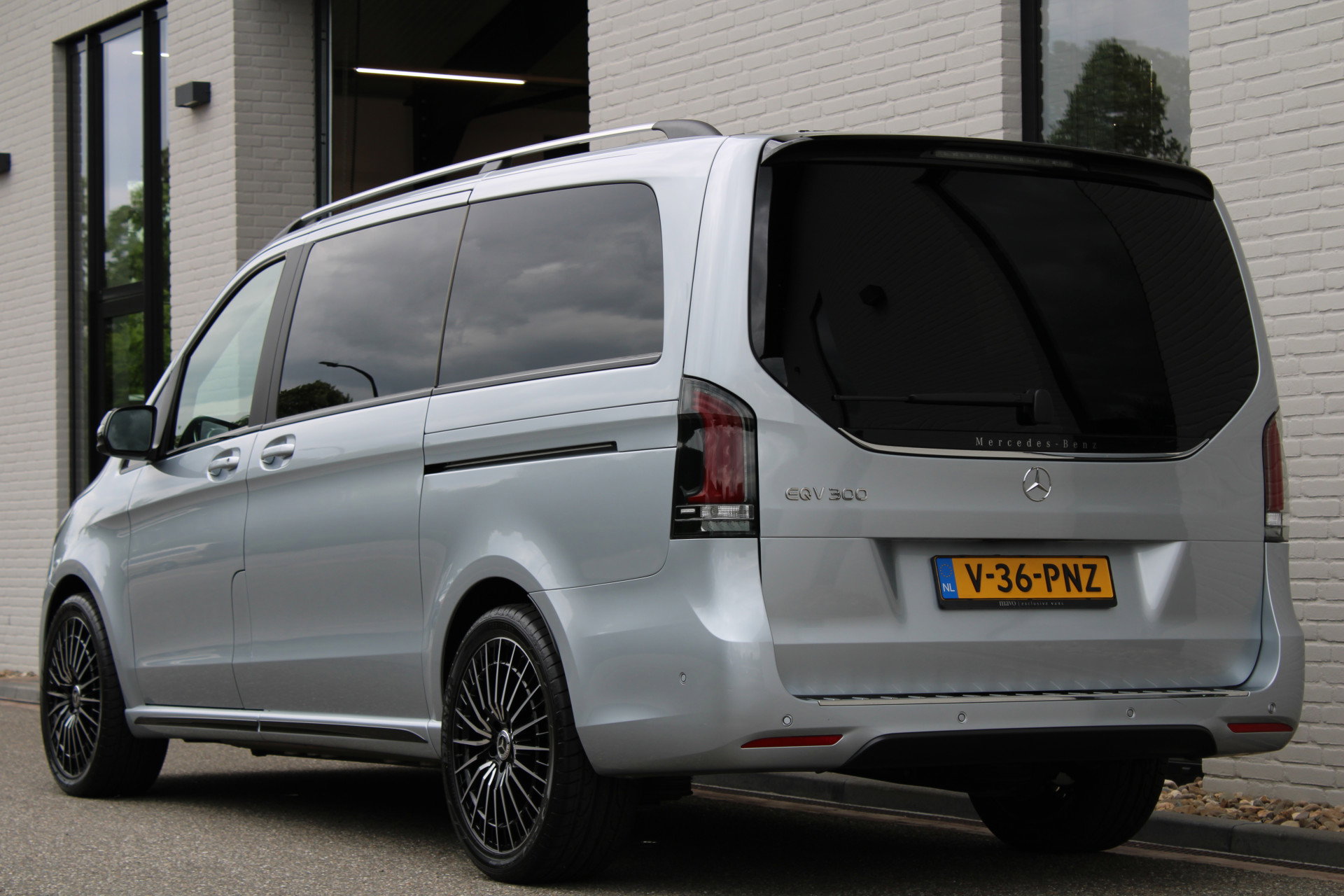 Auto afbeelding: 16