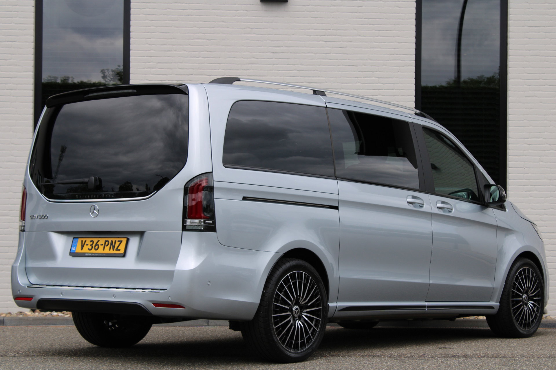 Auto afbeelding: 5