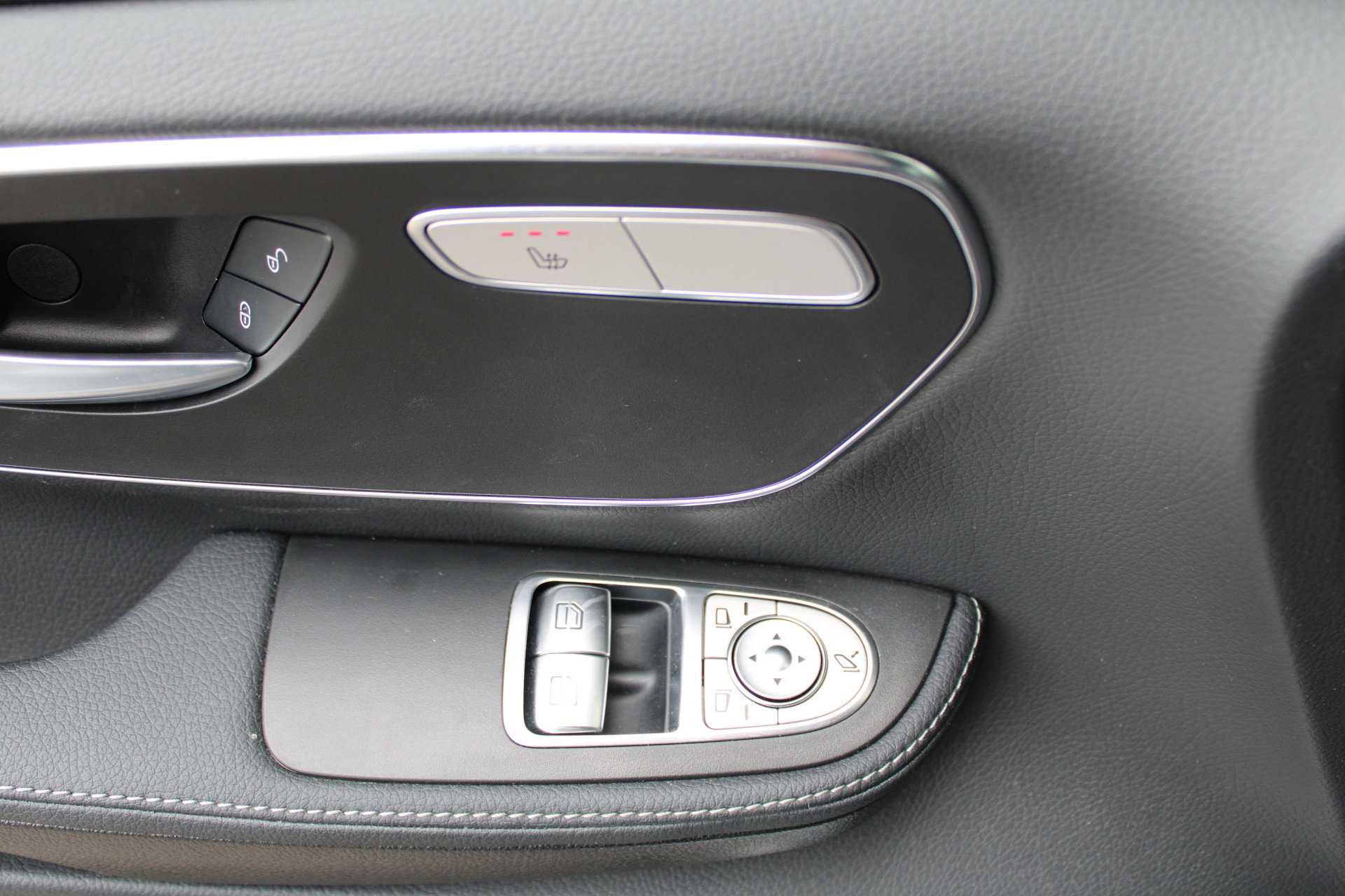 Auto afbeelding: 24