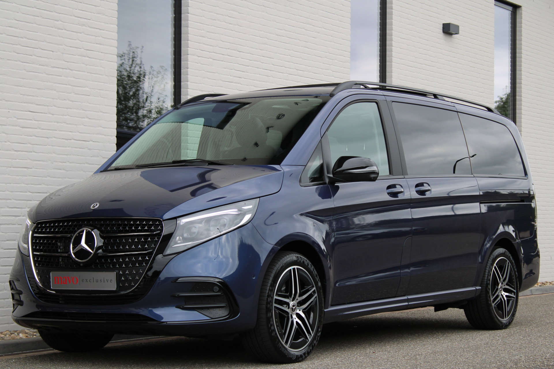 Auto afbeelding: 24