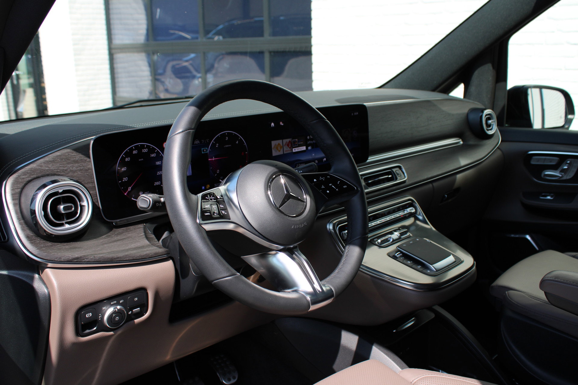 Auto afbeelding: 16
