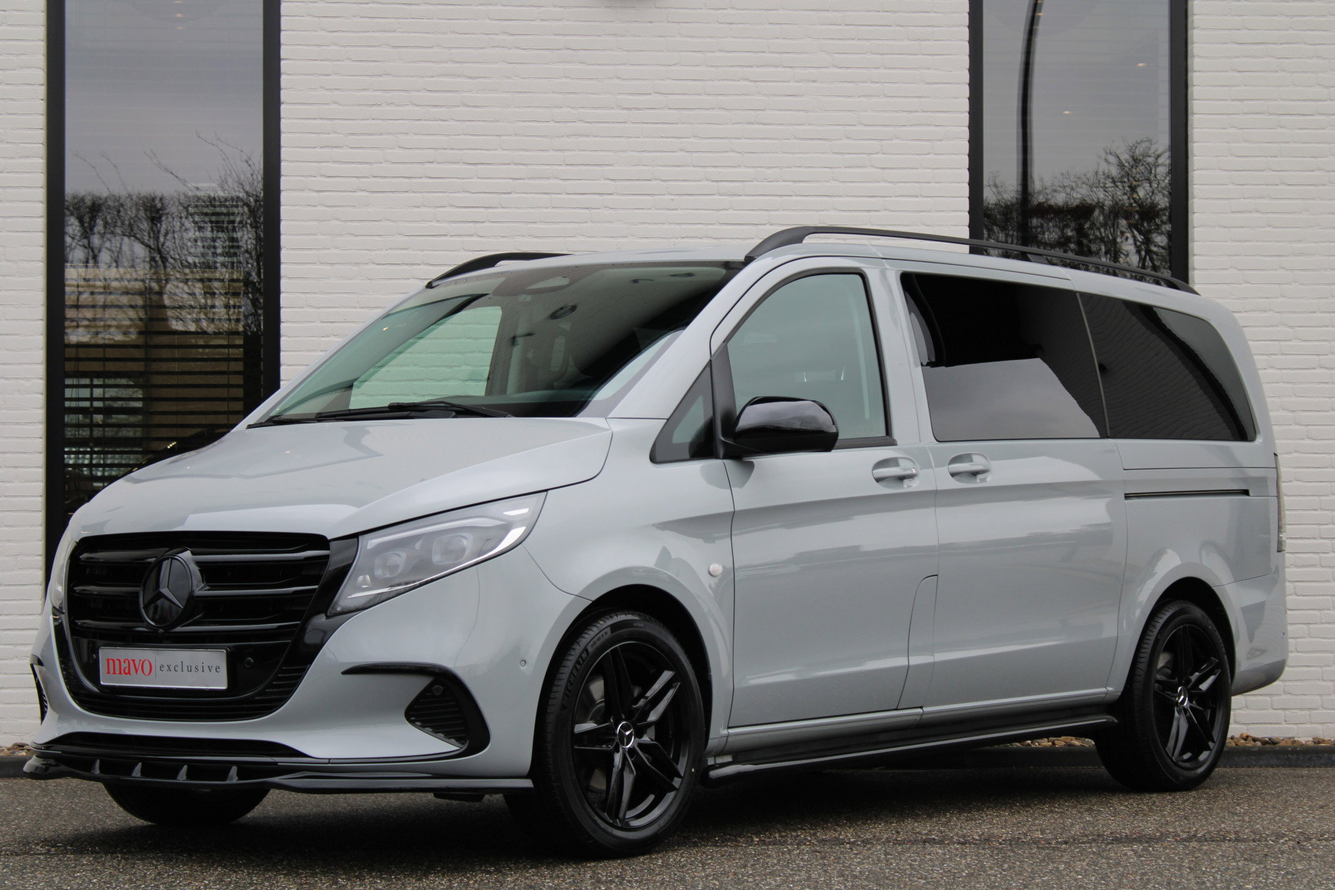 Auto afbeelding: 2