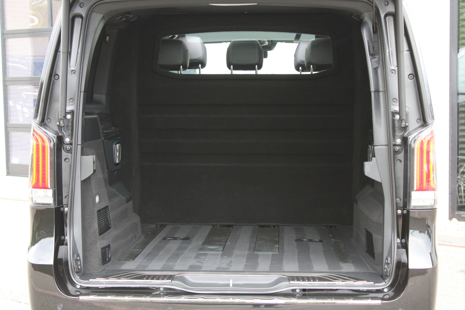 Auto afbeelding: 24
