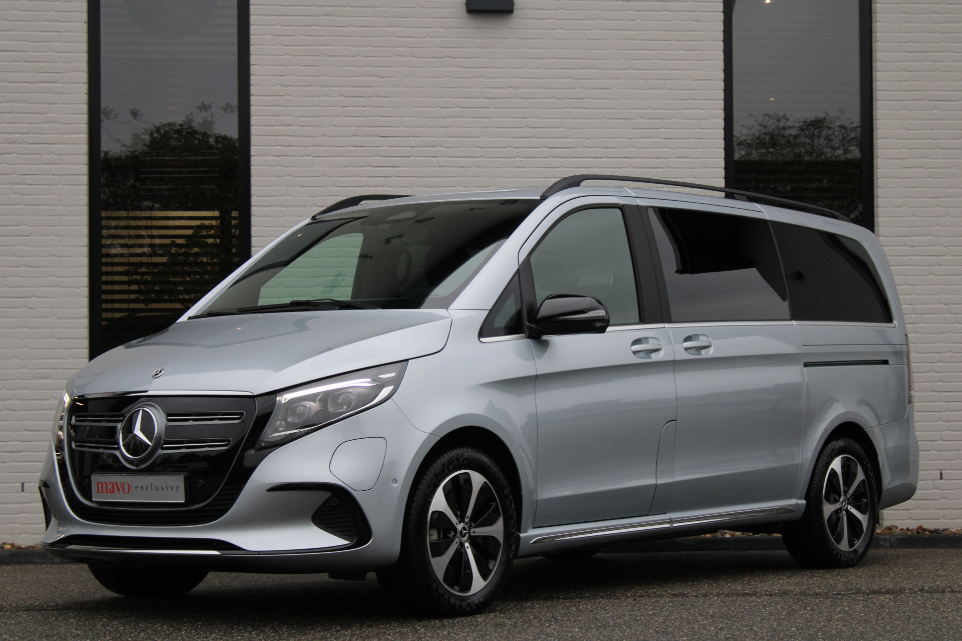 Auto afbeelding: 2