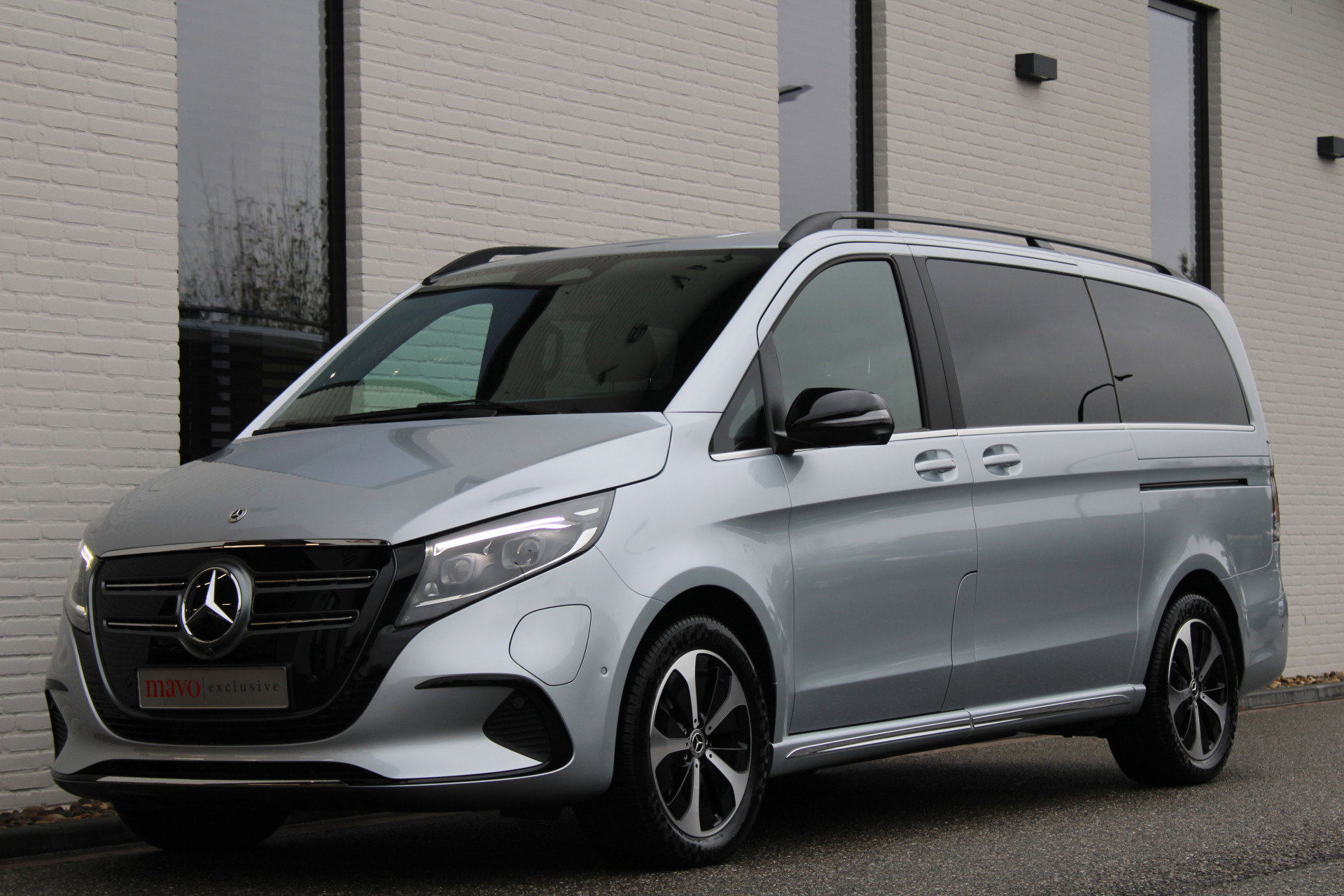 Auto afbeelding: 24