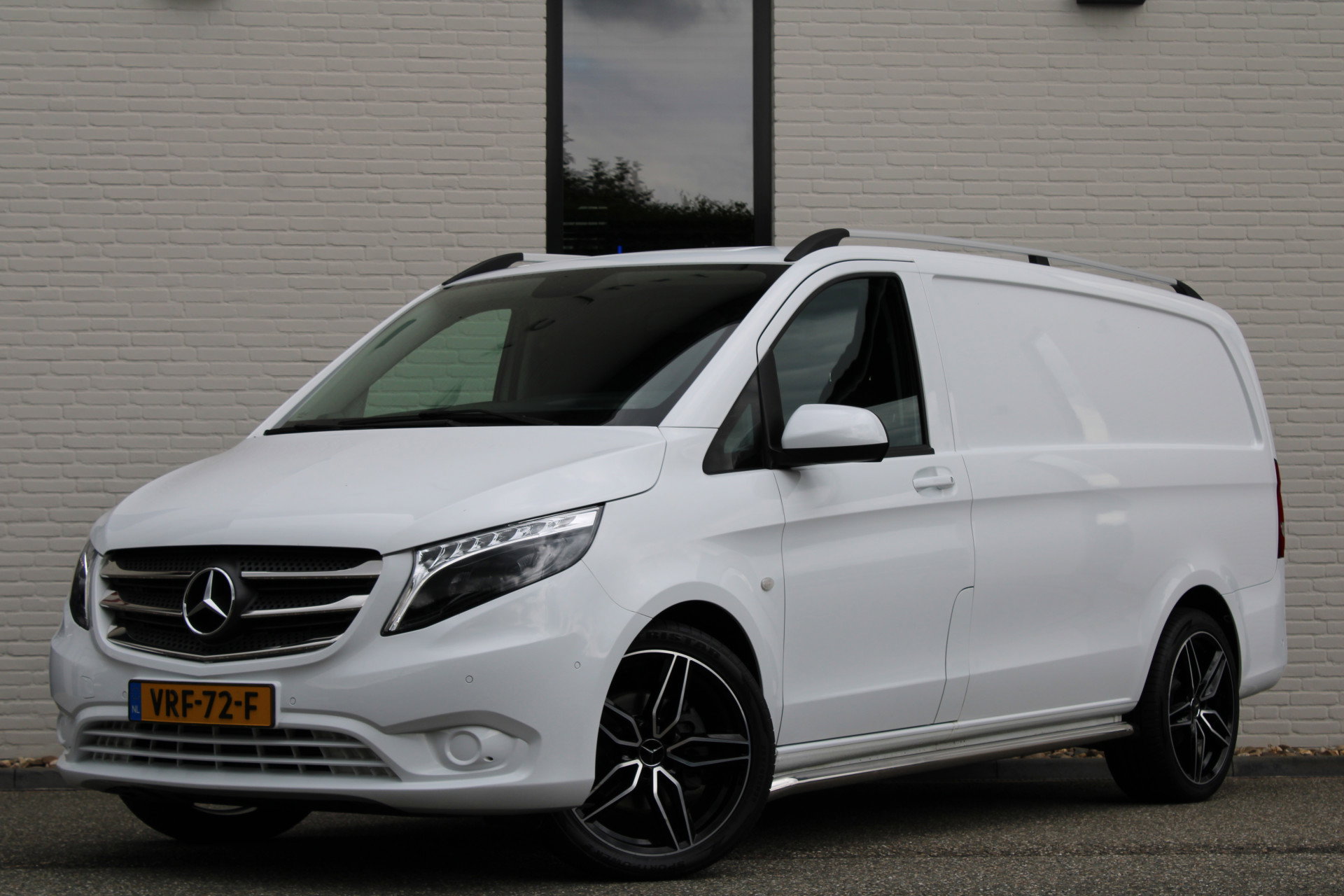 Auto afbeelding: 17