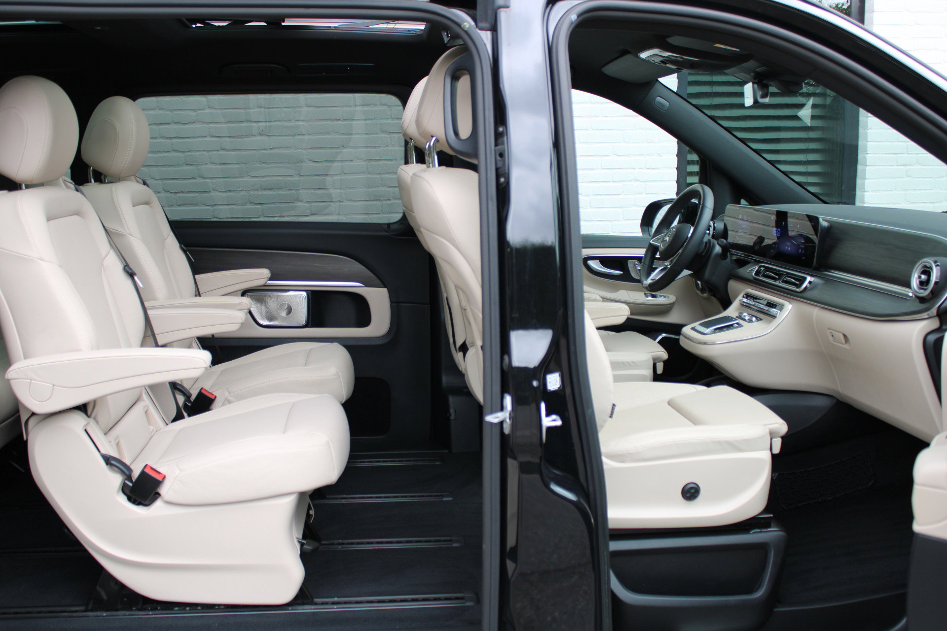 Auto afbeelding: 4