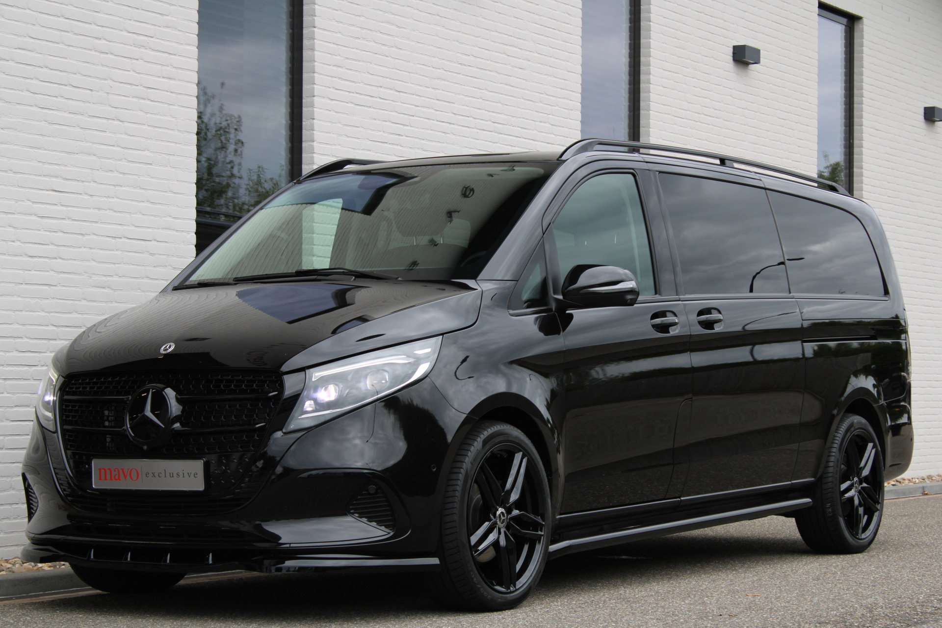 Auto afbeelding: 24