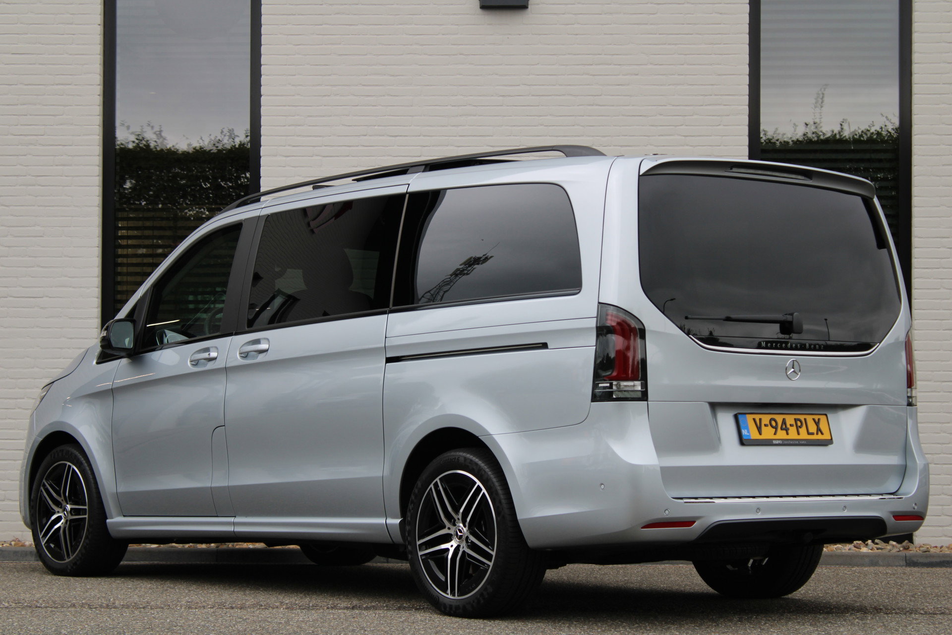 Auto afbeelding: 10