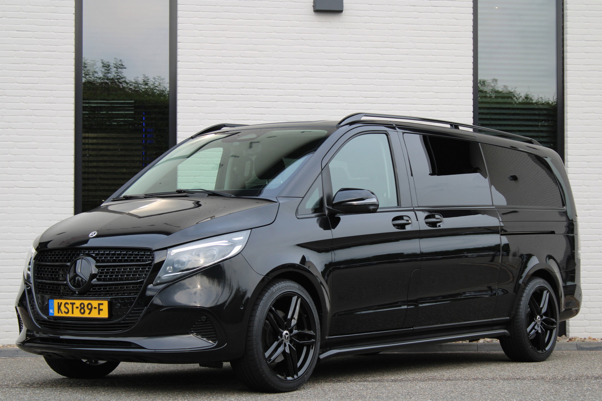 Auto afbeelding: 2