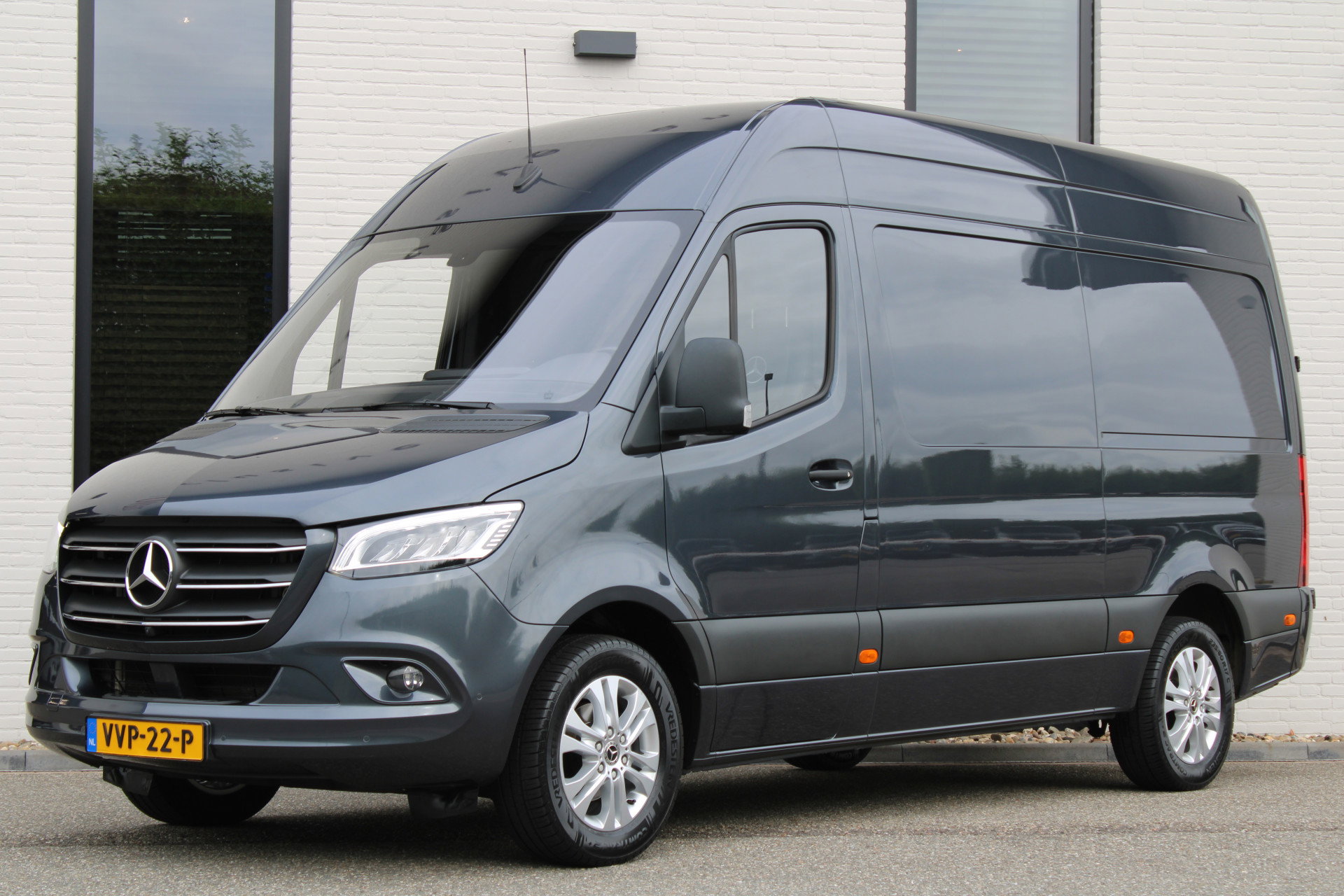 Auto afbeelding: 2