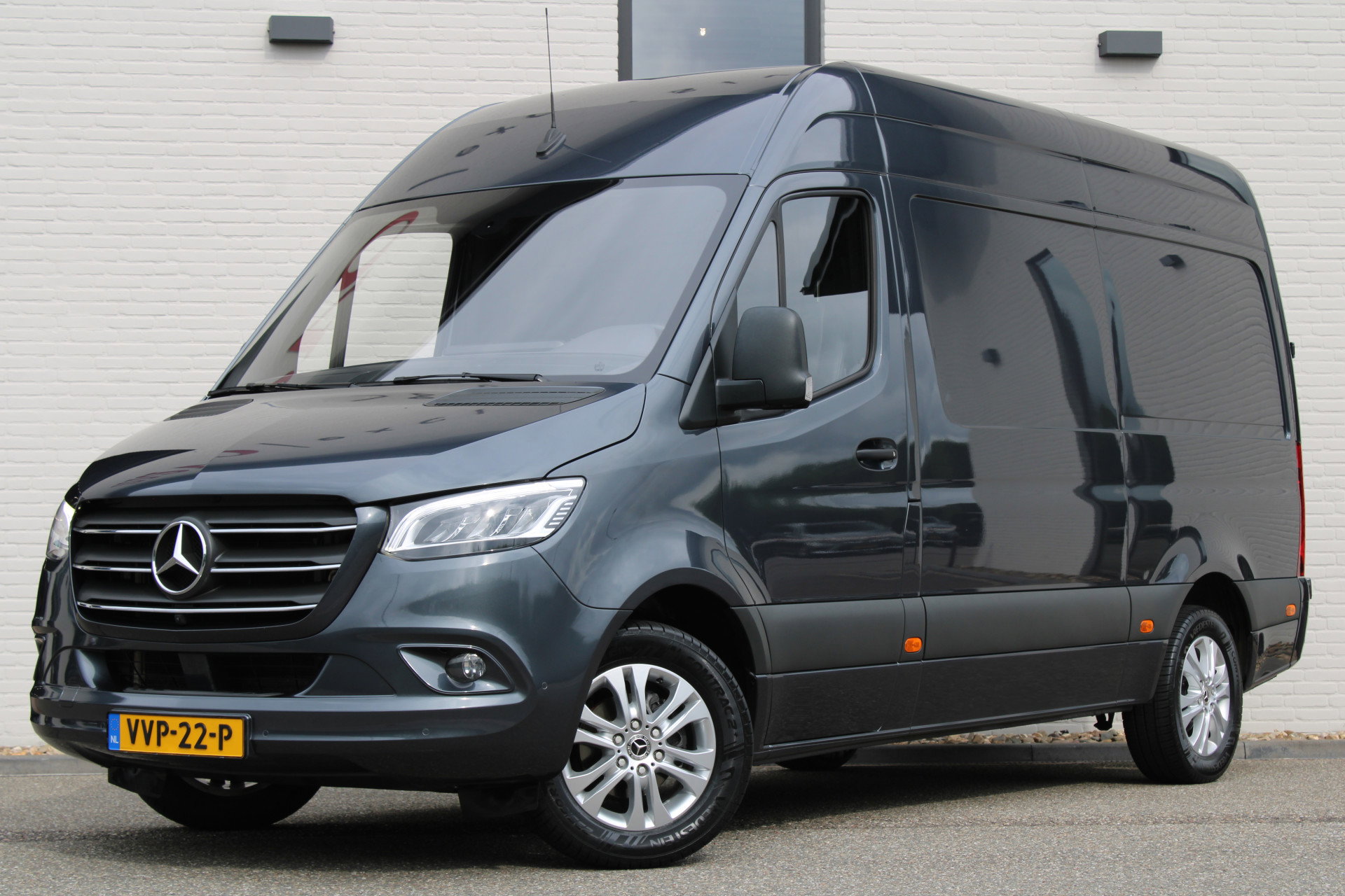 Auto afbeelding: 24