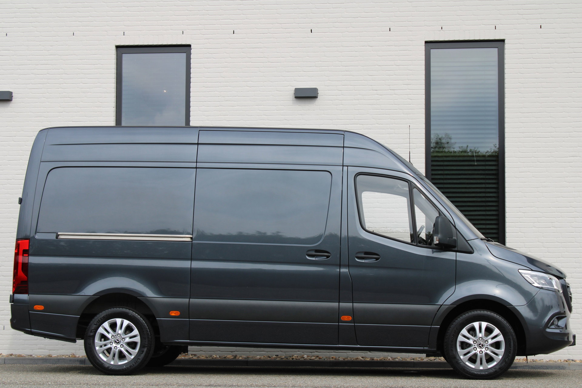 Auto afbeelding: 5