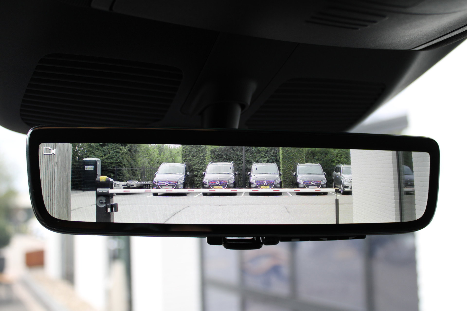 Auto afbeelding: 24