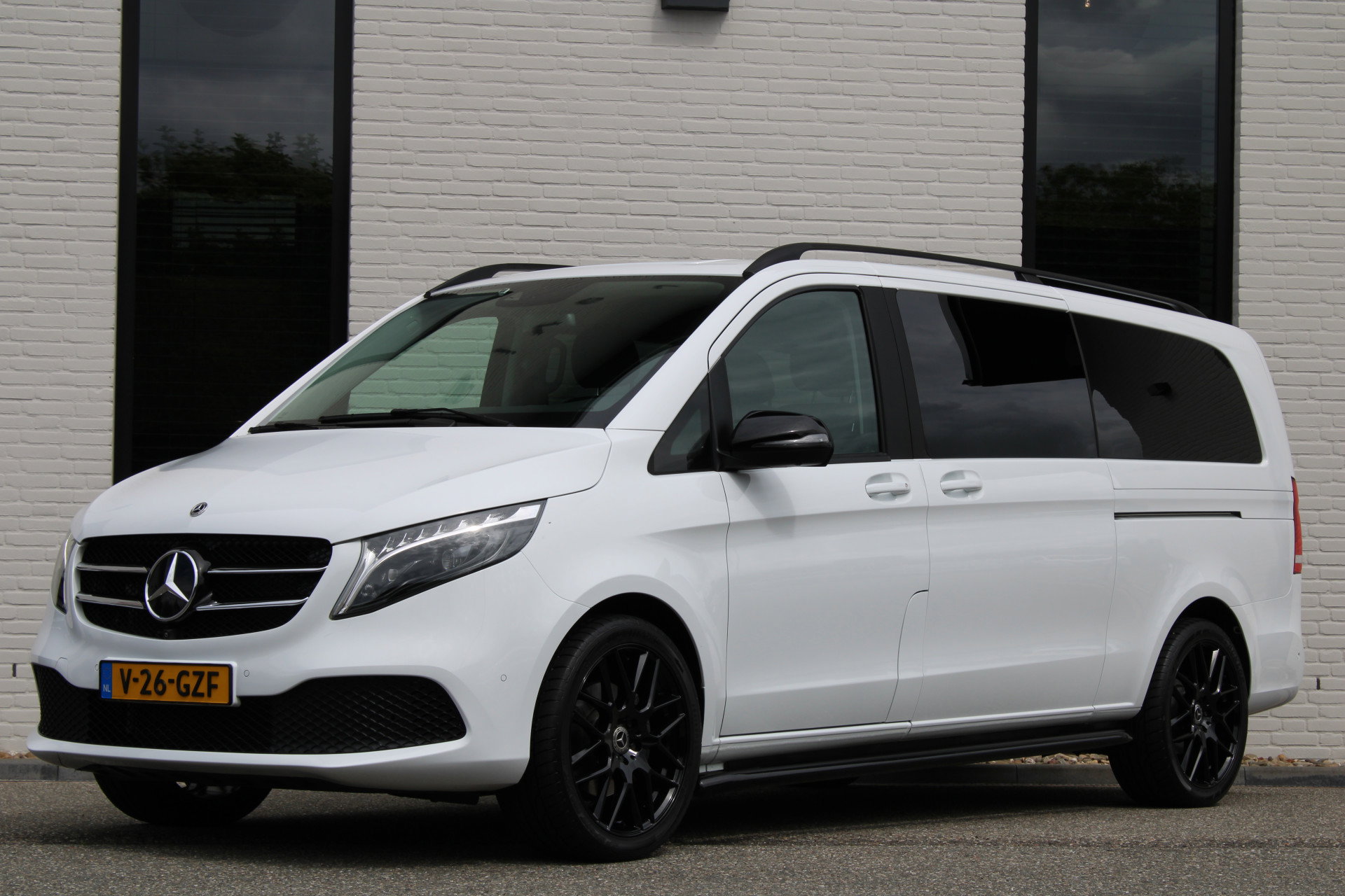 Auto afbeelding: 2