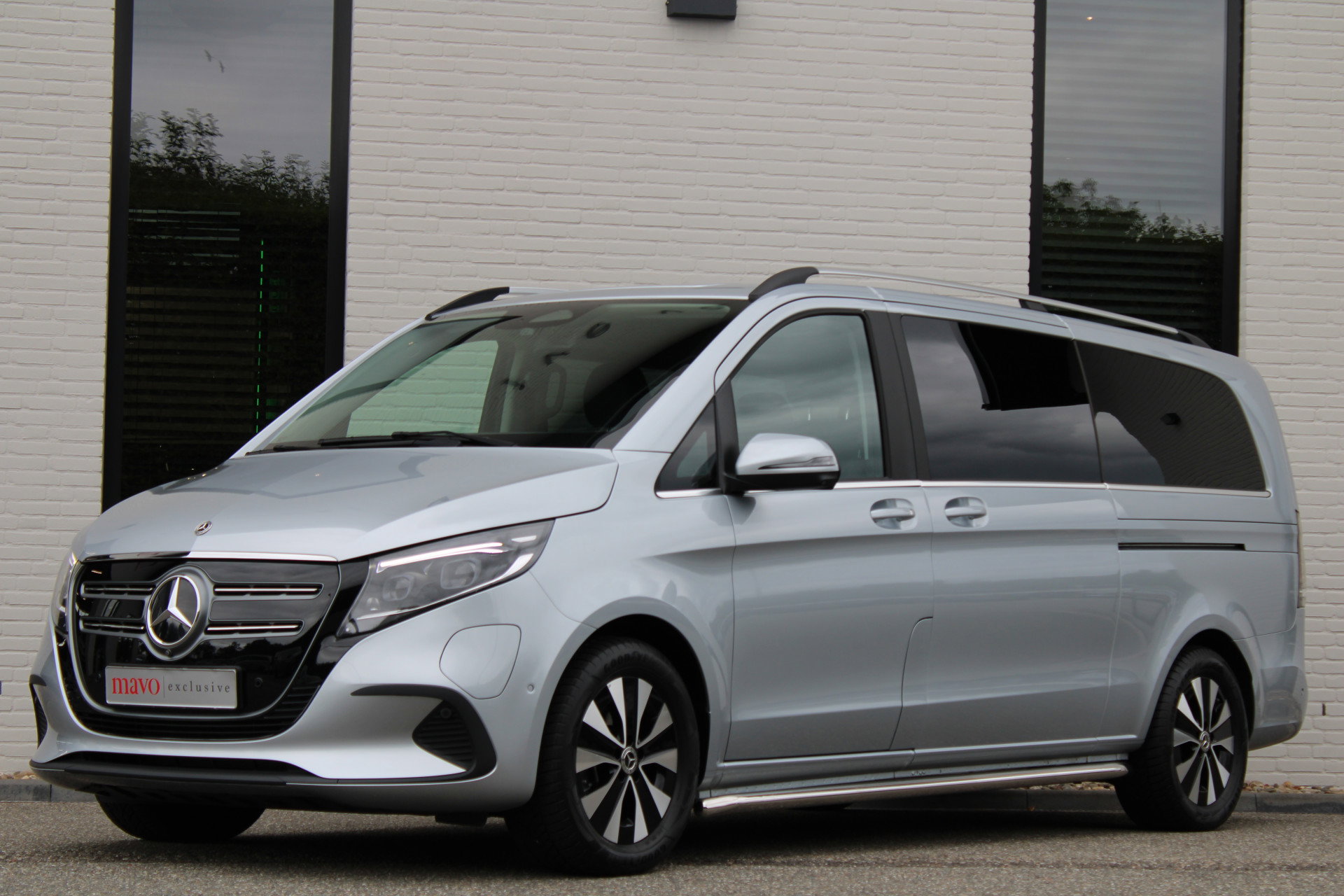 Auto afbeelding: 2