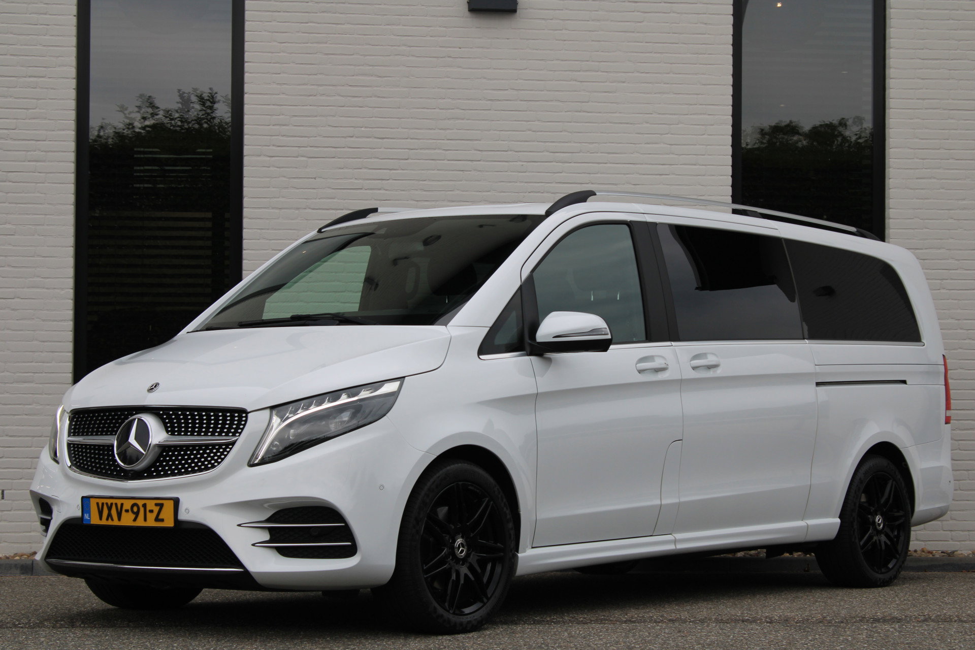 Auto afbeelding: 2