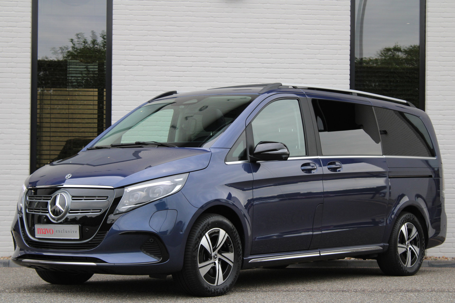 Auto afbeelding: 2