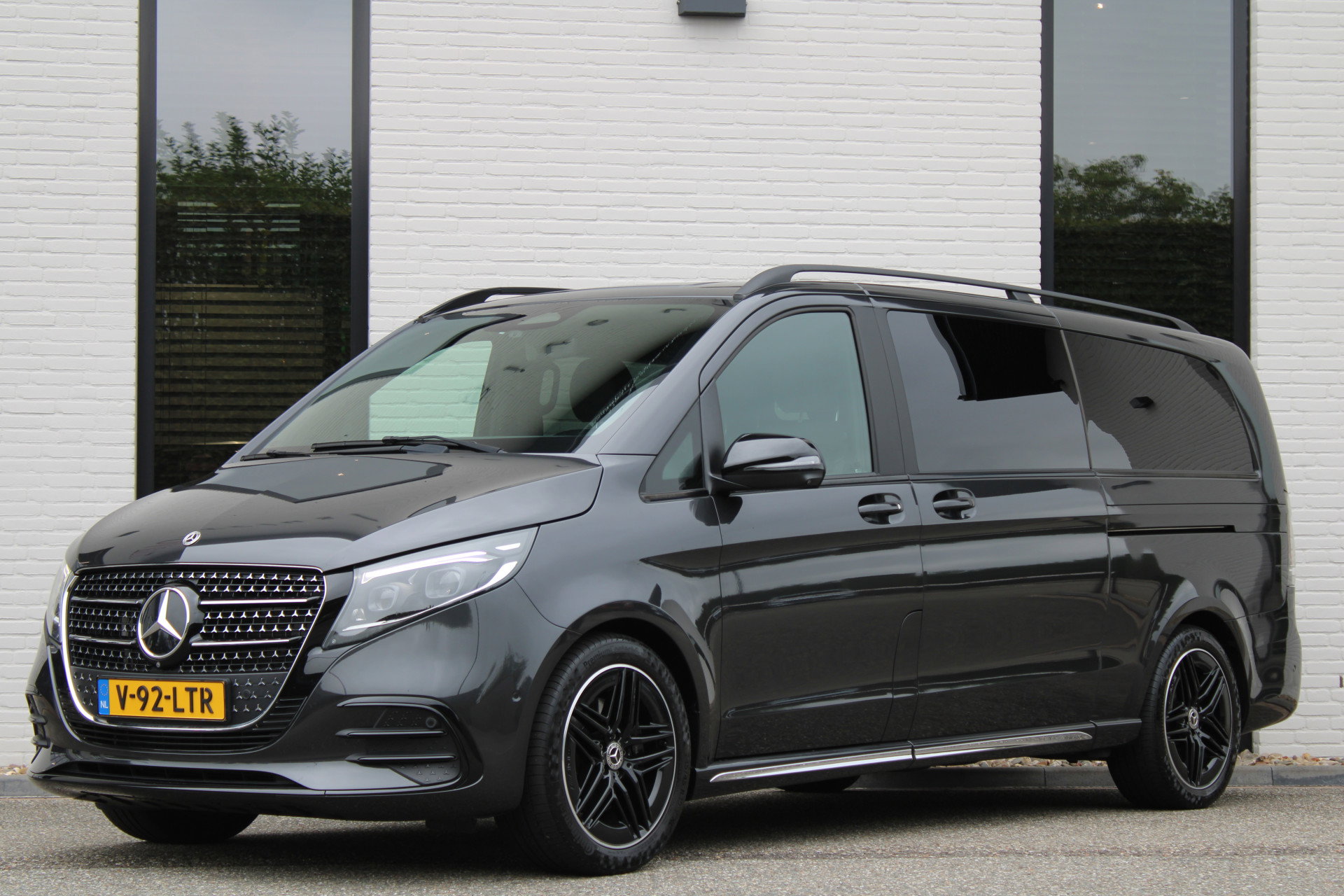 Auto afbeelding: 2