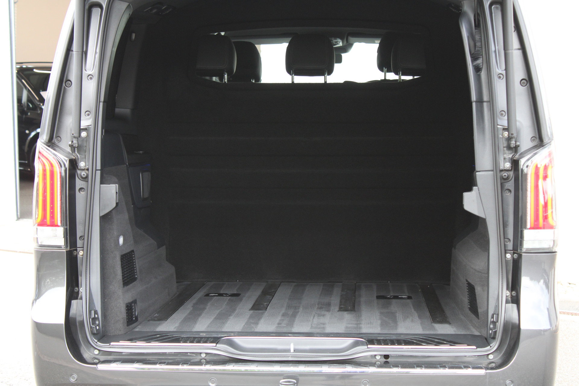 Auto afbeelding: 24