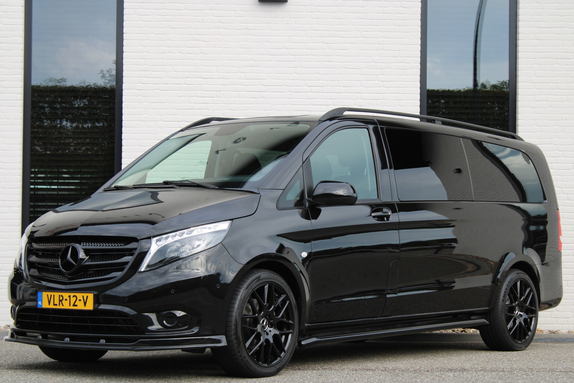 Auto afbeelding: 2