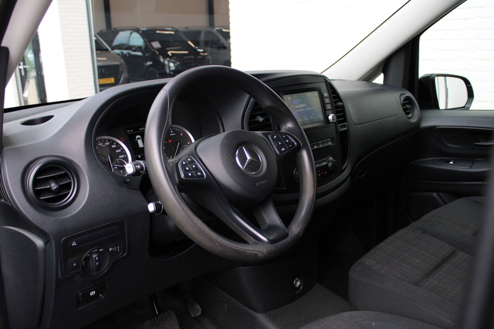 Auto afbeelding: 4