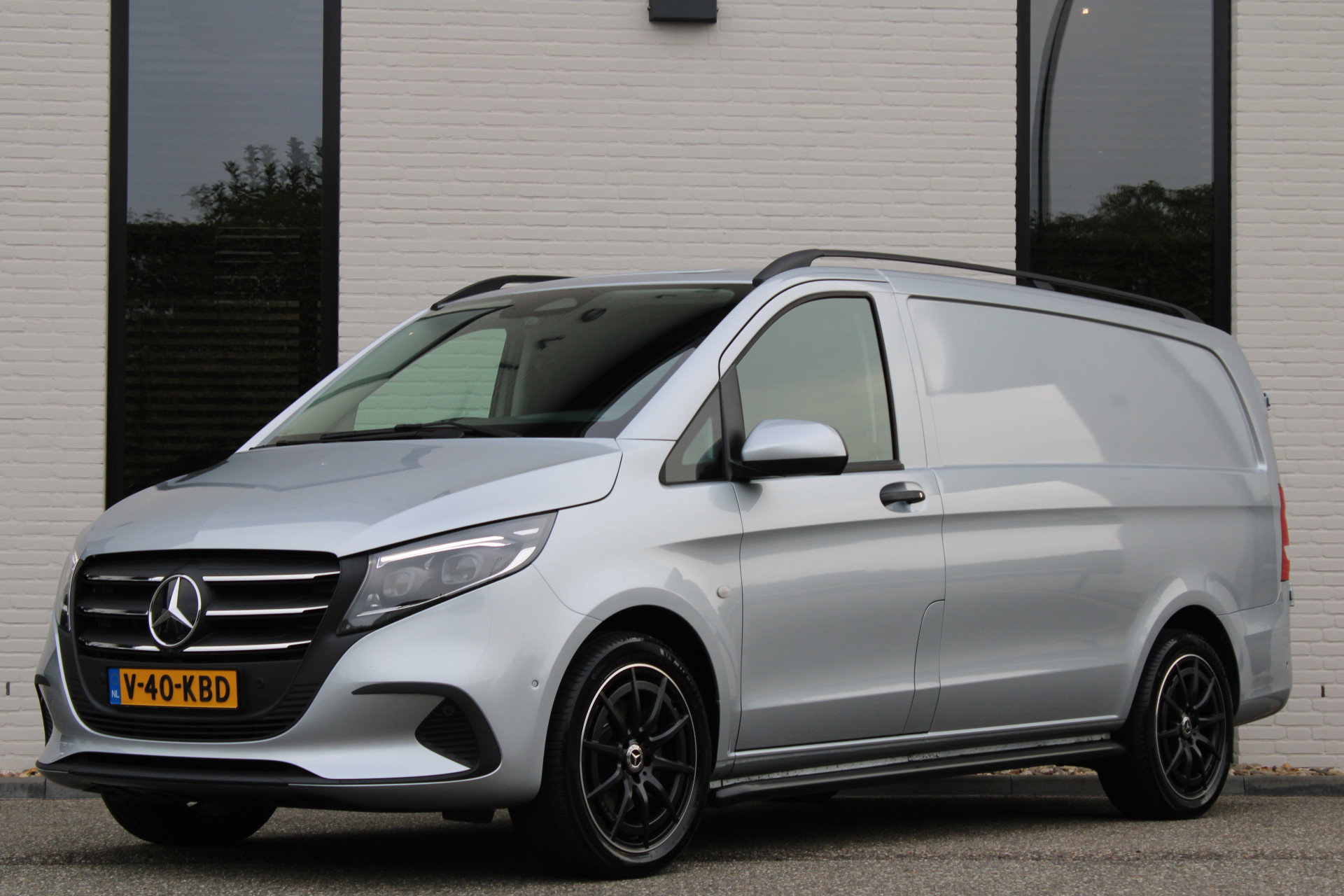 Auto afbeelding: 2
