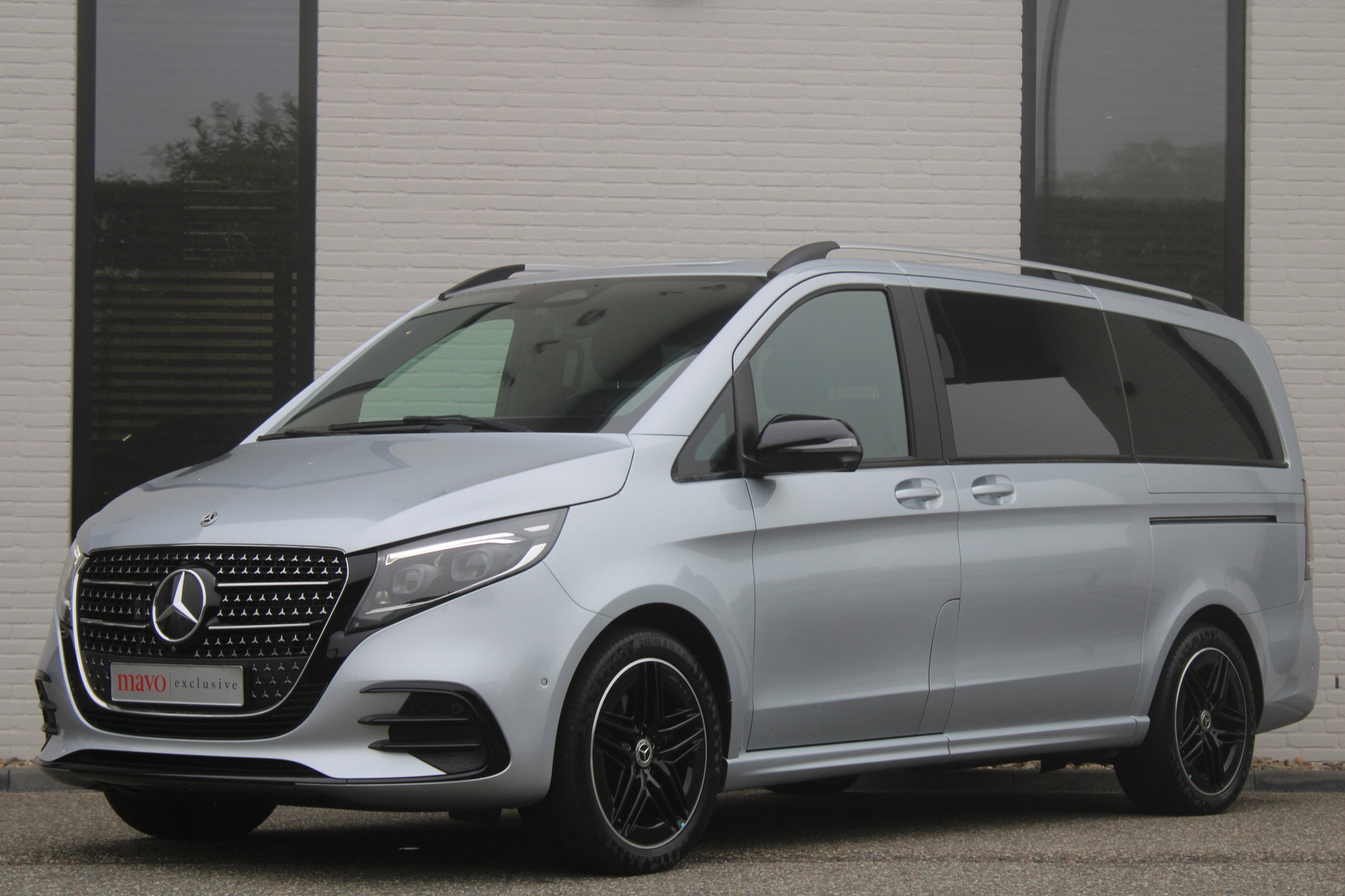 Auto afbeelding: 2