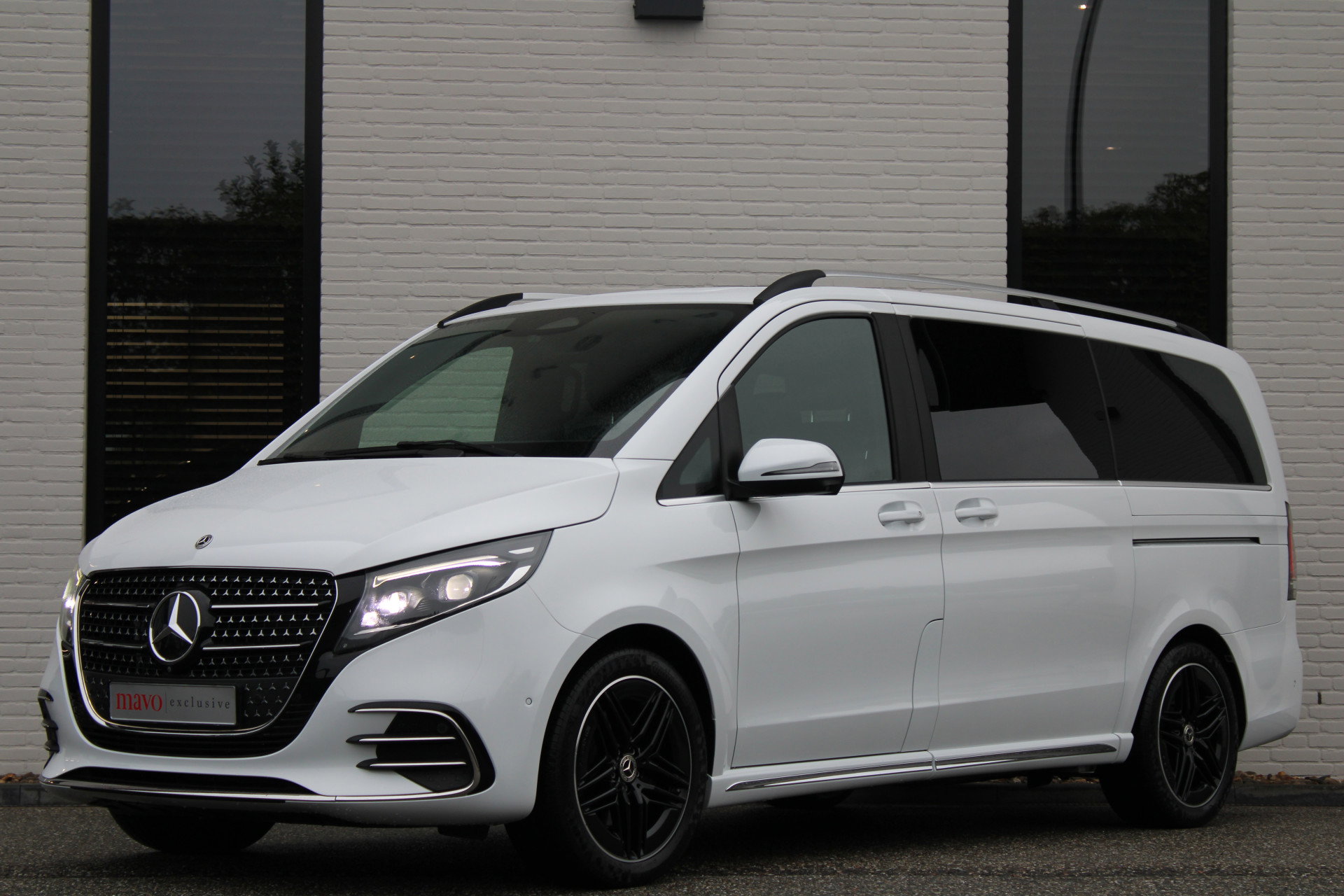 Auto afbeelding: 2