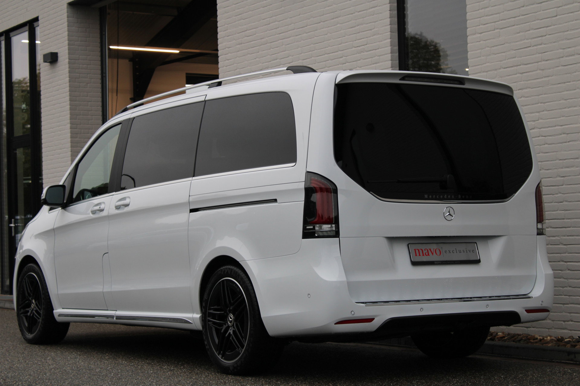 Auto afbeelding: 24
