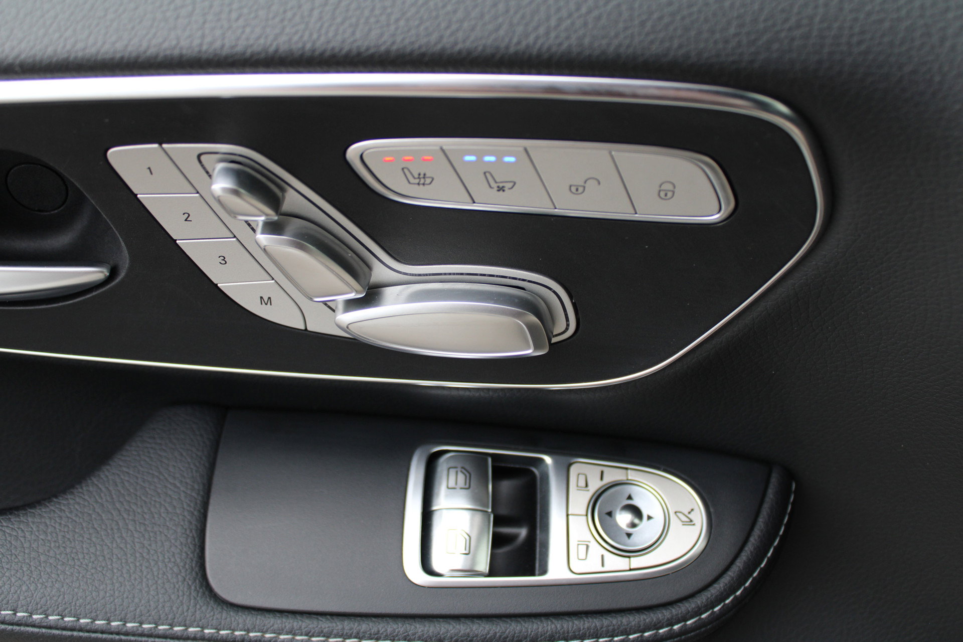 Auto afbeelding: 16