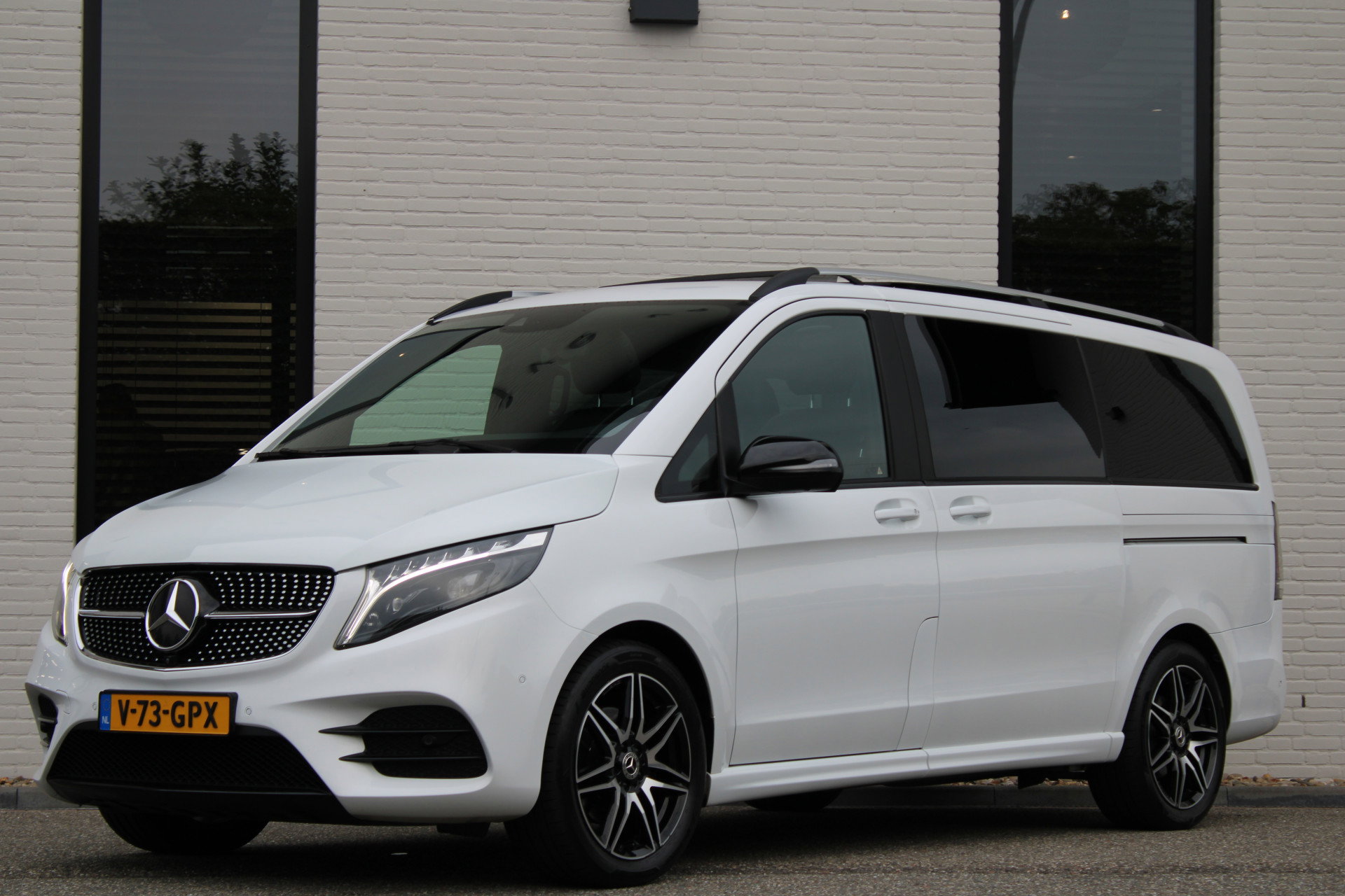 Auto afbeelding: 2