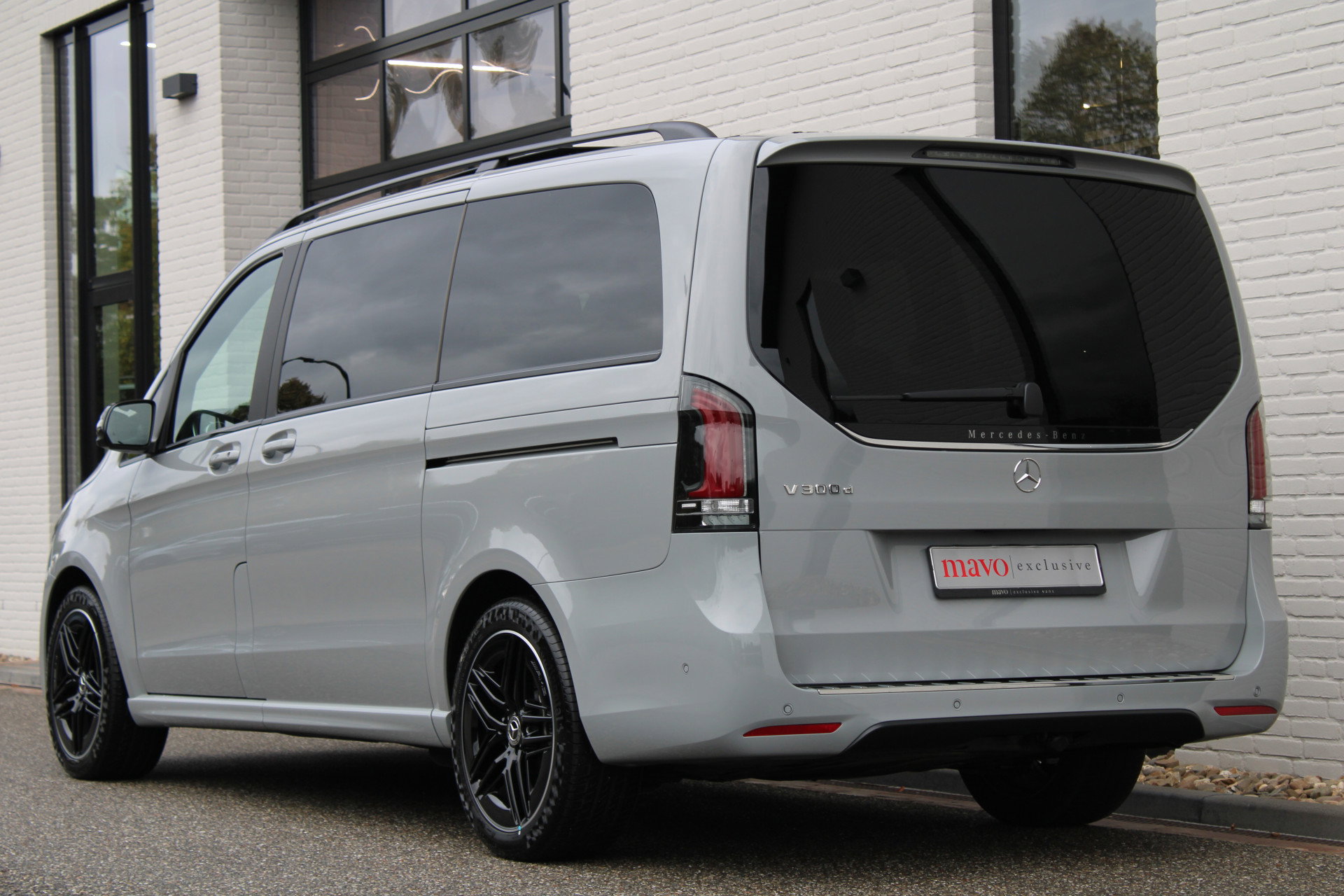Auto afbeelding: 24