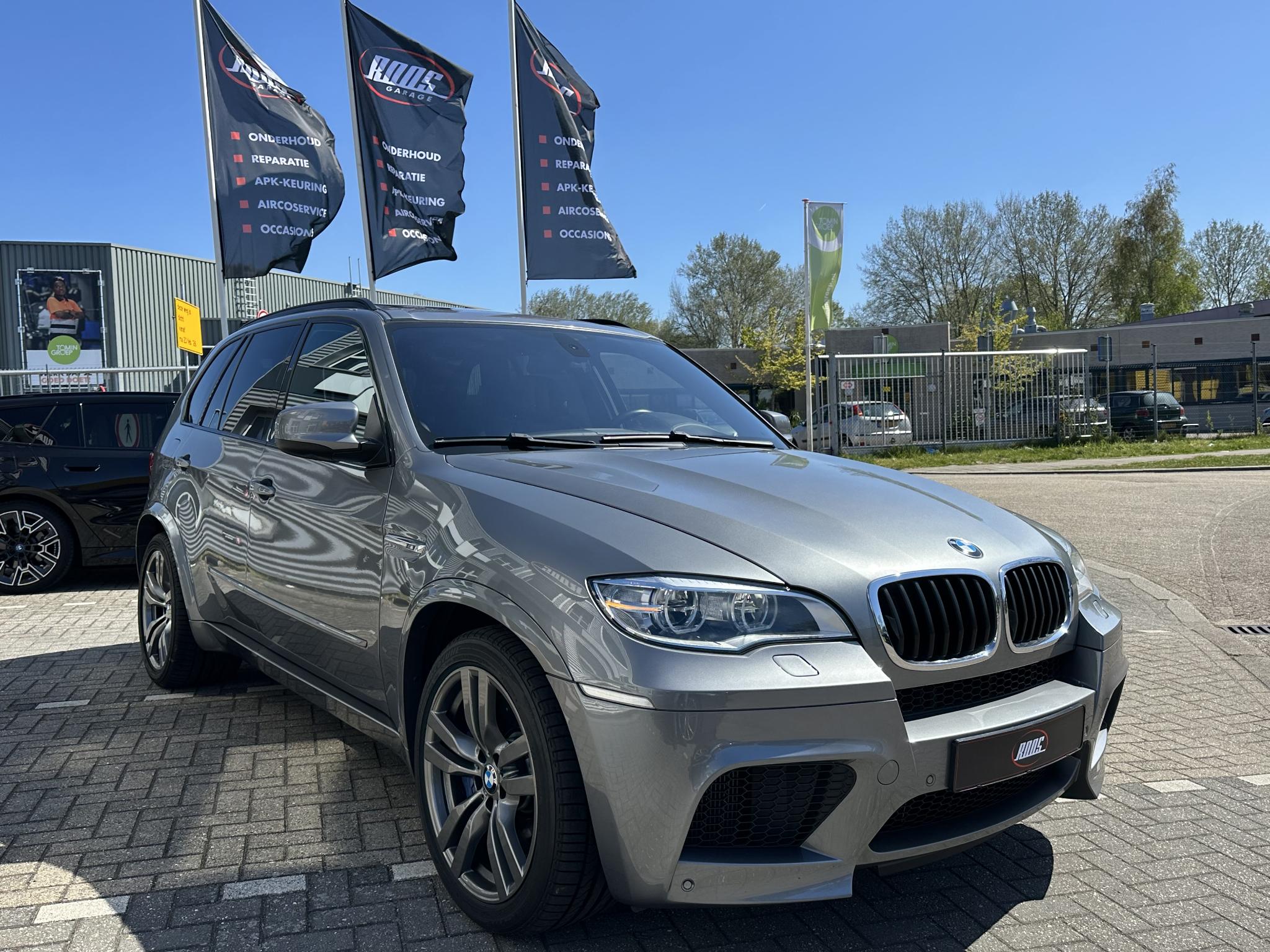 BMW X5M - 12