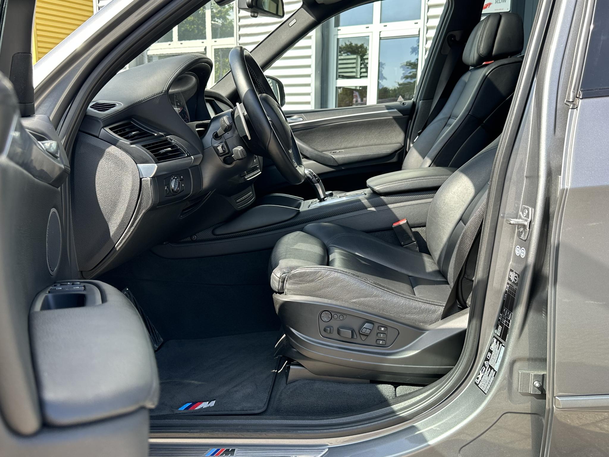 BMW X5M - 22