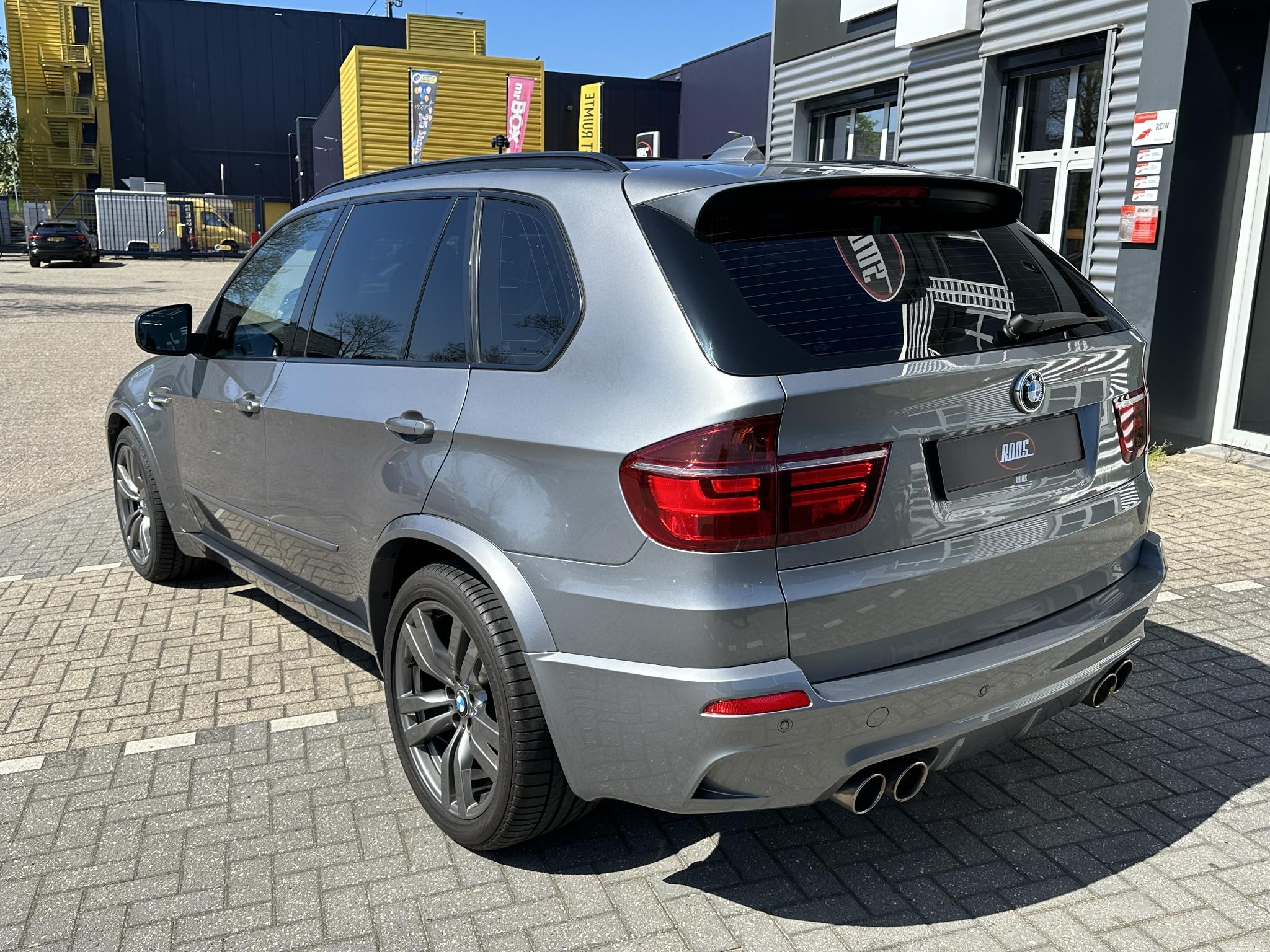 BMW X5M - 6
