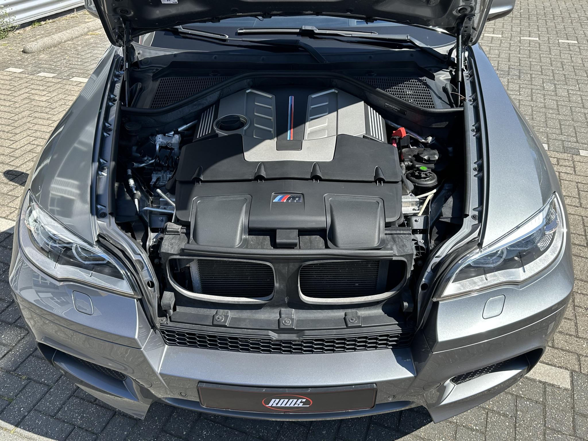 BMW X5M - 53