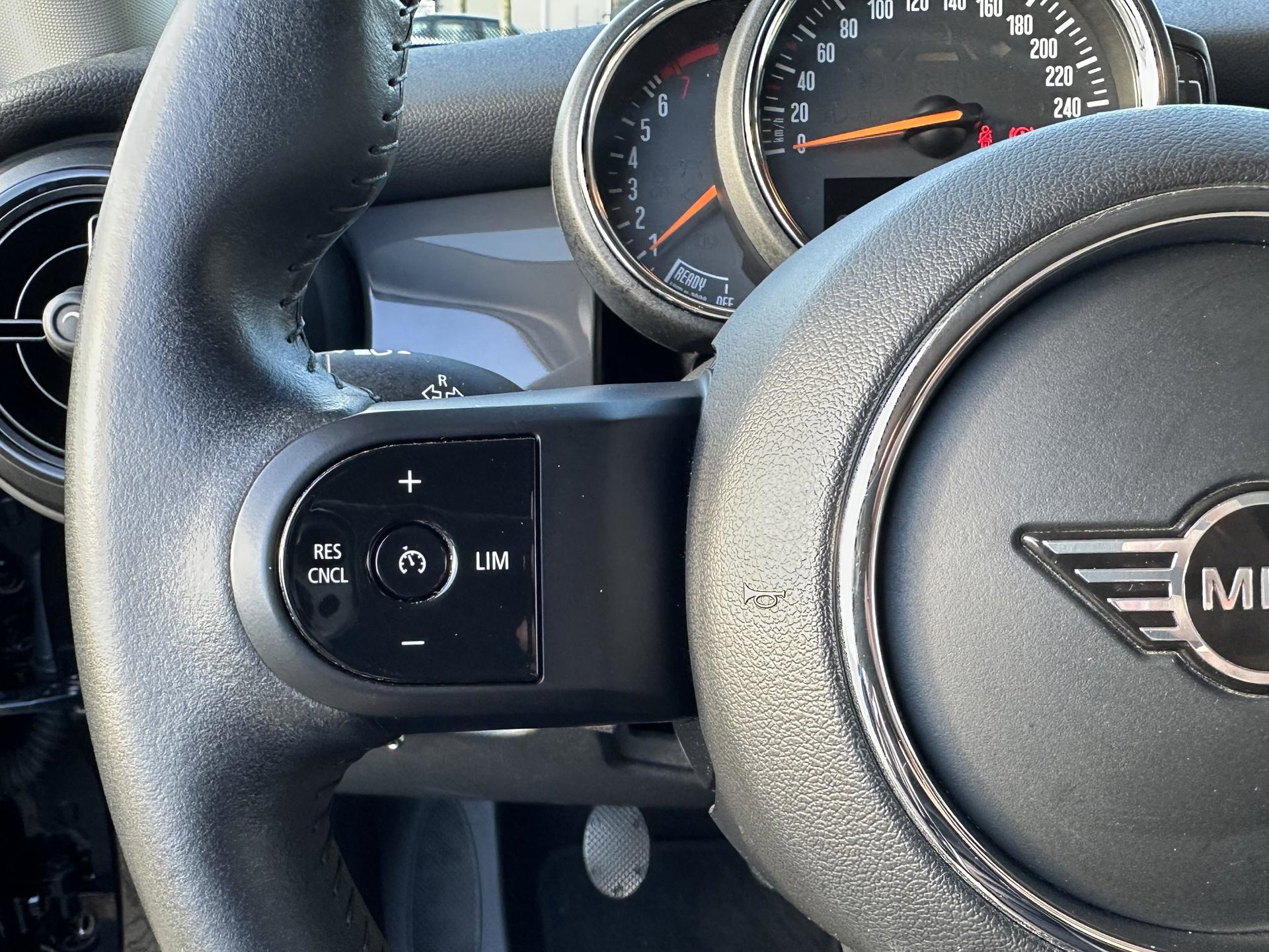 MINI Cooper - 13