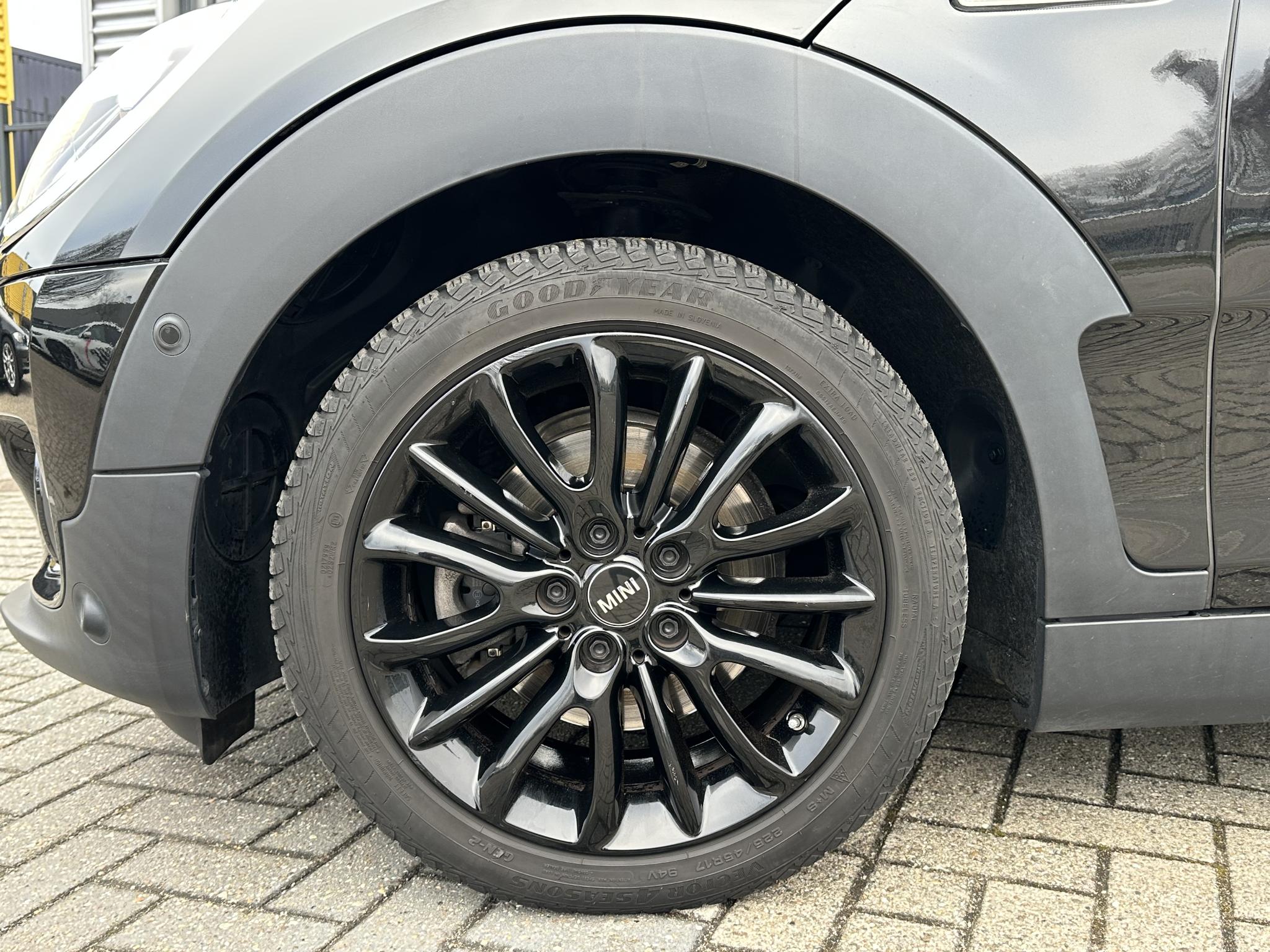 MINI Clubman - 15