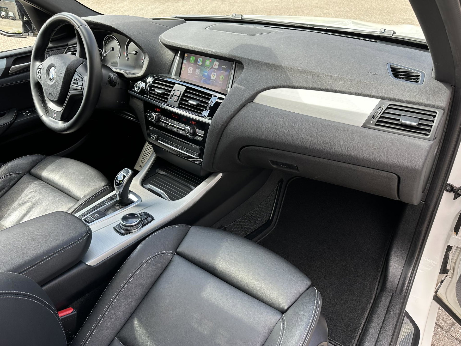 BMW X4 - 16