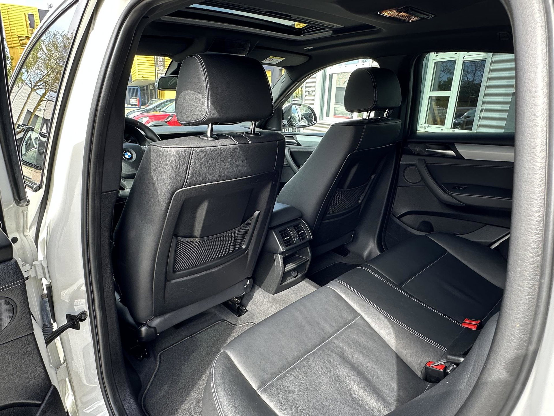 BMW X4 - 25