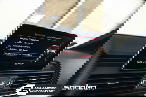 44271640