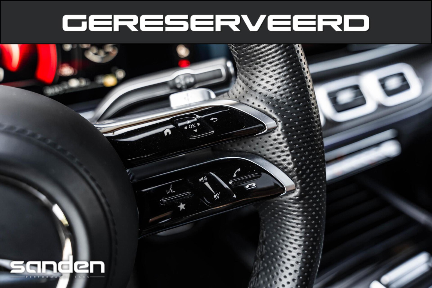 53898640