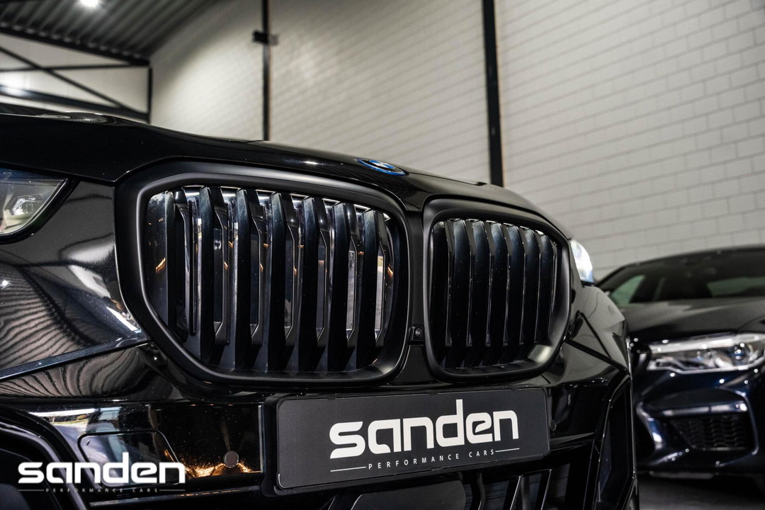 56790898