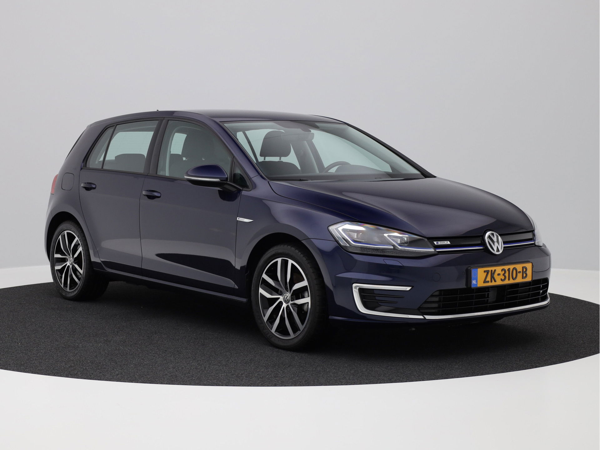 Auto afbeelding: 2