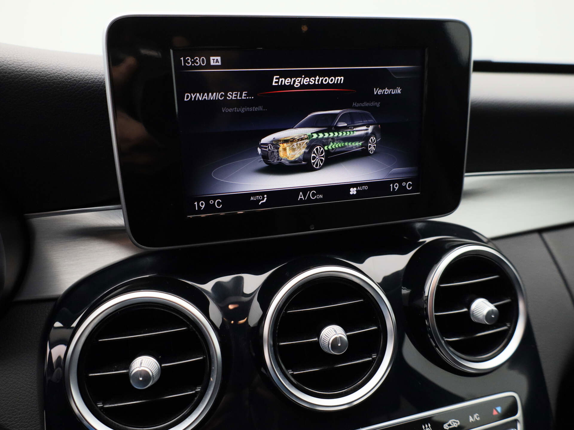 Auto afbeelding: 24