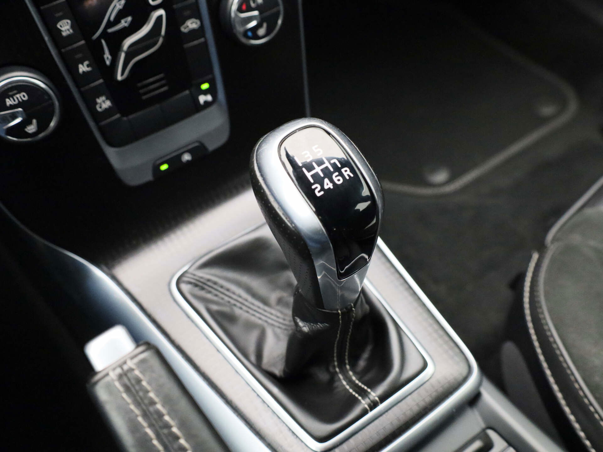 Auto afbeelding: 16